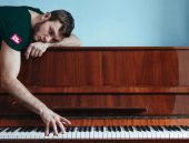 How to Play Basic Piano Chords