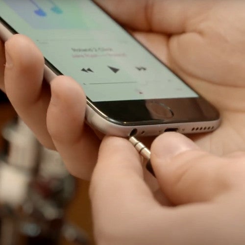 Can I Play Music or Backing Tracks Through a Drum Monitor?