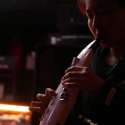Is an Electronic Wind Instrument a Good Alternative to a Real Saxophone?