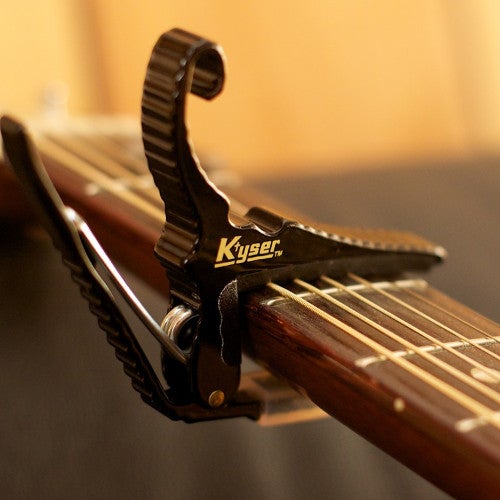 How Do I Clamp On My Capo?