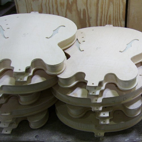 What Kind of Wood Should My Semi-Acoustic Guitar Be Made of?